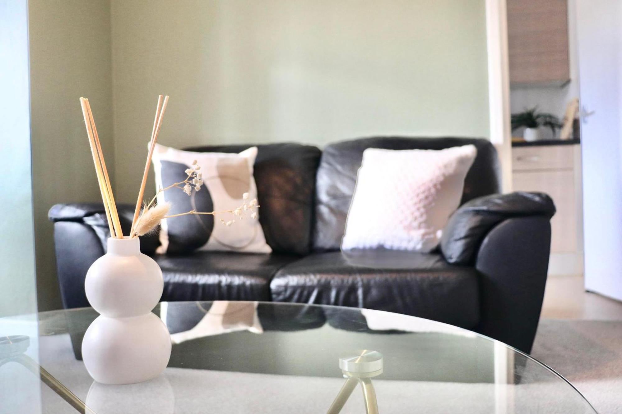 Stunning Apartment, Sleeps 4, Central London, 1 Bedroom, Zone 1, Kennington - Open For Business Stays, Long Stays And Families Relocating Zewnętrze zdjęcie