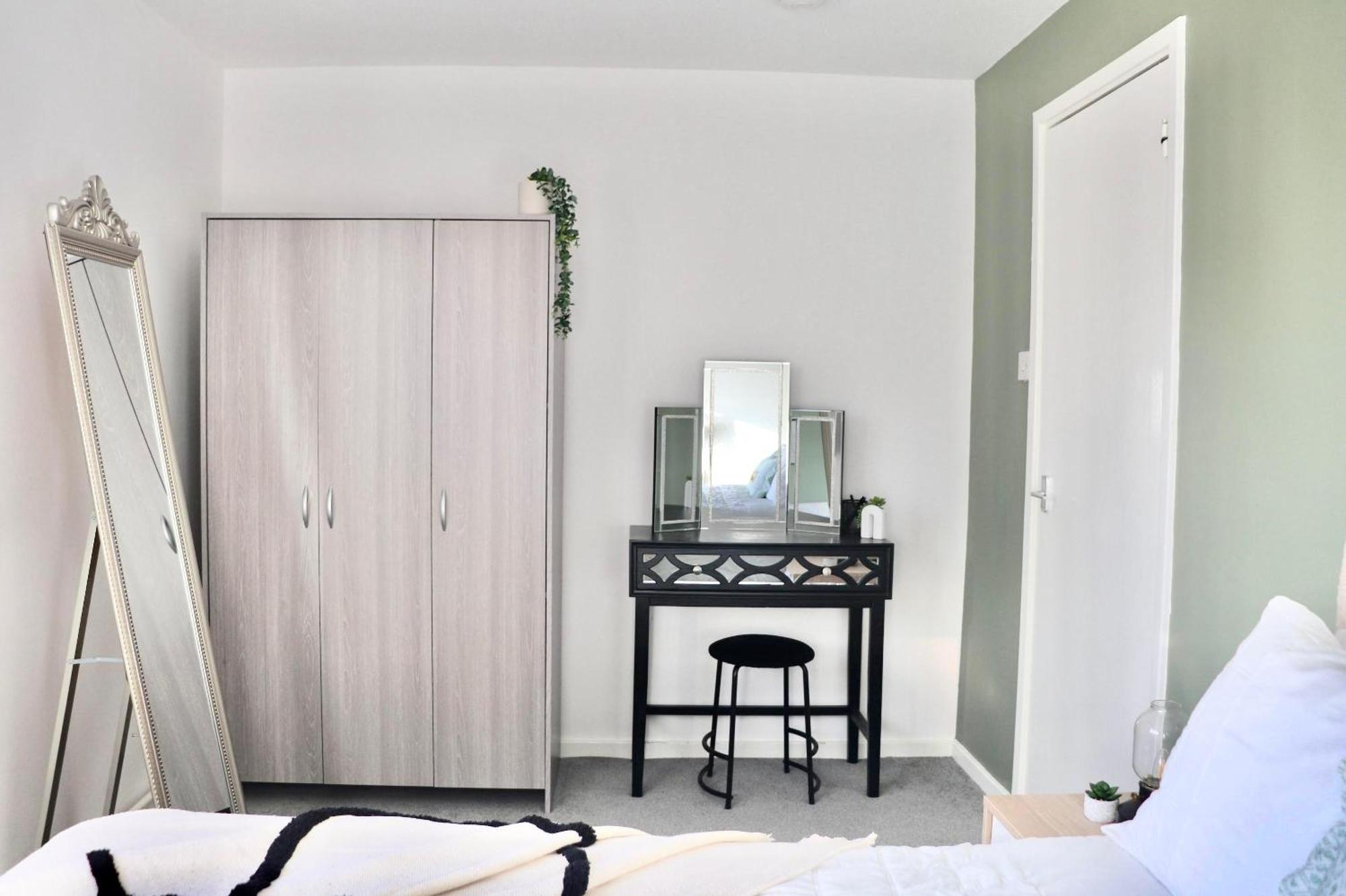 Stunning Apartment, Sleeps 4, Central London, 1 Bedroom, Zone 1, Kennington - Open For Business Stays, Long Stays And Families Relocating Zewnętrze zdjęcie
